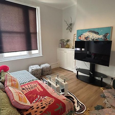 Bright Apartment In The Heart Of St Leonards Hastings Eksteriør billede